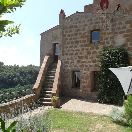 לינה וארוחת בוקר פיטיליאנו Un Giardino Nel Tufo מראה חיצוני תמונה